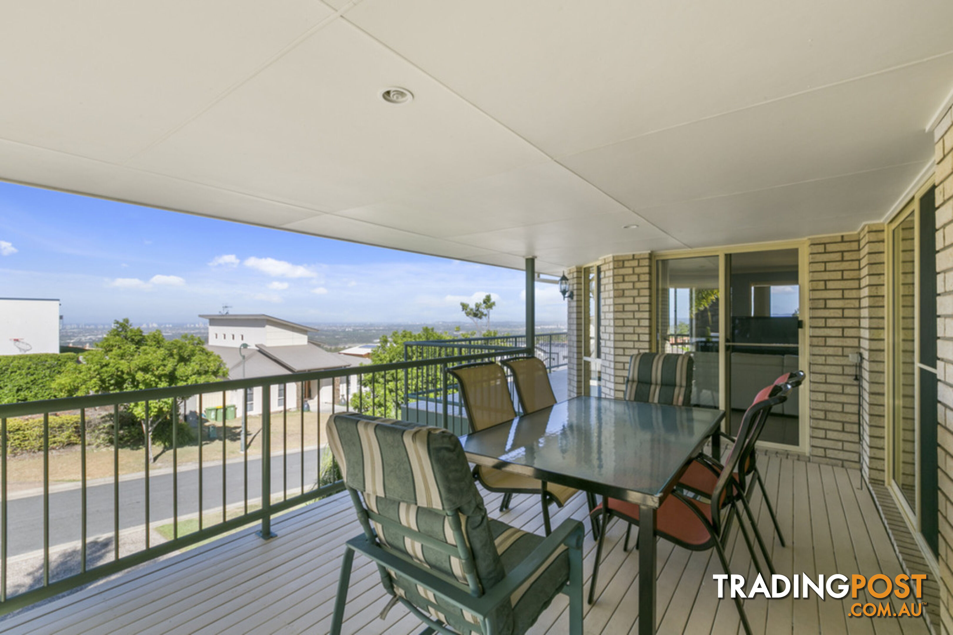 12 Chevron Rise HIGHLAND PARK QLD 4211