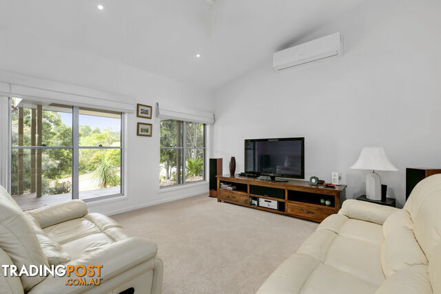 1 Pasture Place MOUNT NATHAN QLD 4211