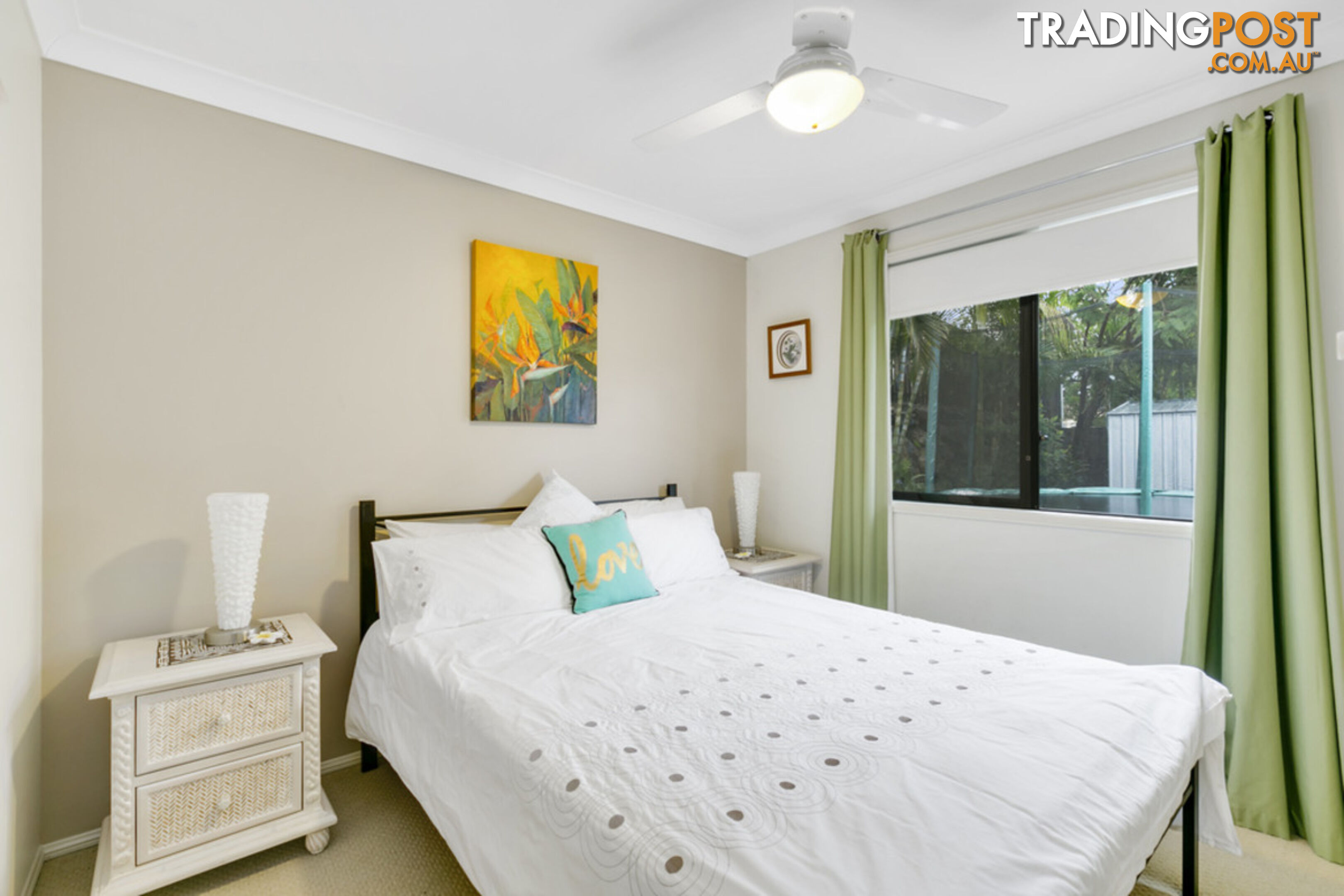 3 Tawanga Close PACIFIC PINES QLD 4211