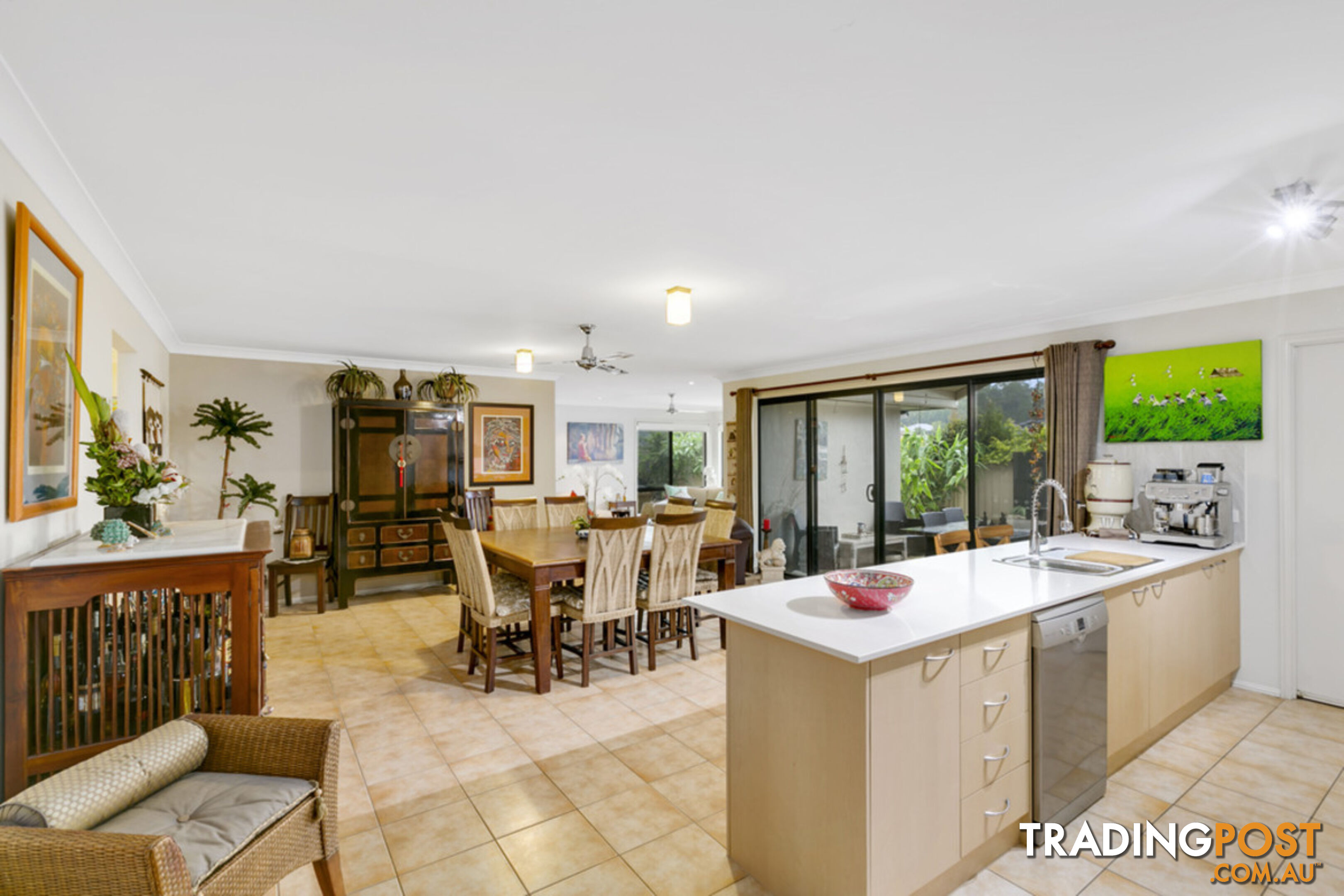 3 Tawanga Close PACIFIC PINES QLD 4211