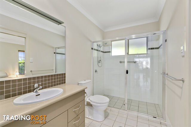 4 Chance Close HIGHLAND PARK QLD 4211