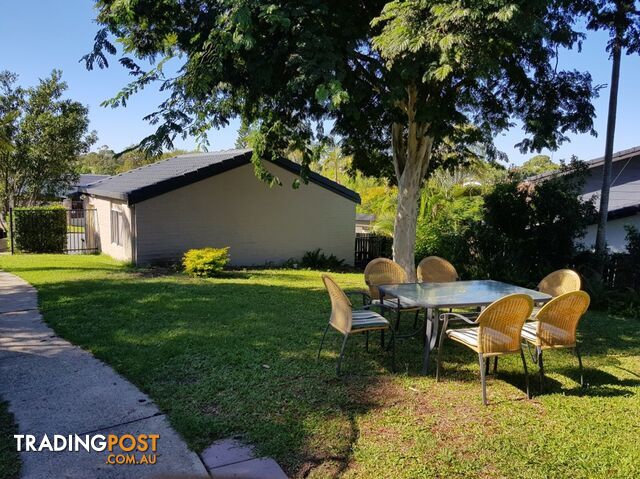 4 Kanni Court ASHMORE QLD 4214