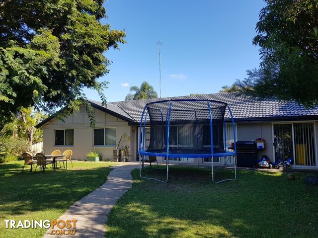 4 Kanni Court ASHMORE QLD 4214