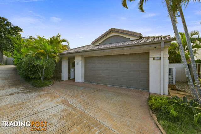 20 Royal Court ASHMORE QLD 4214