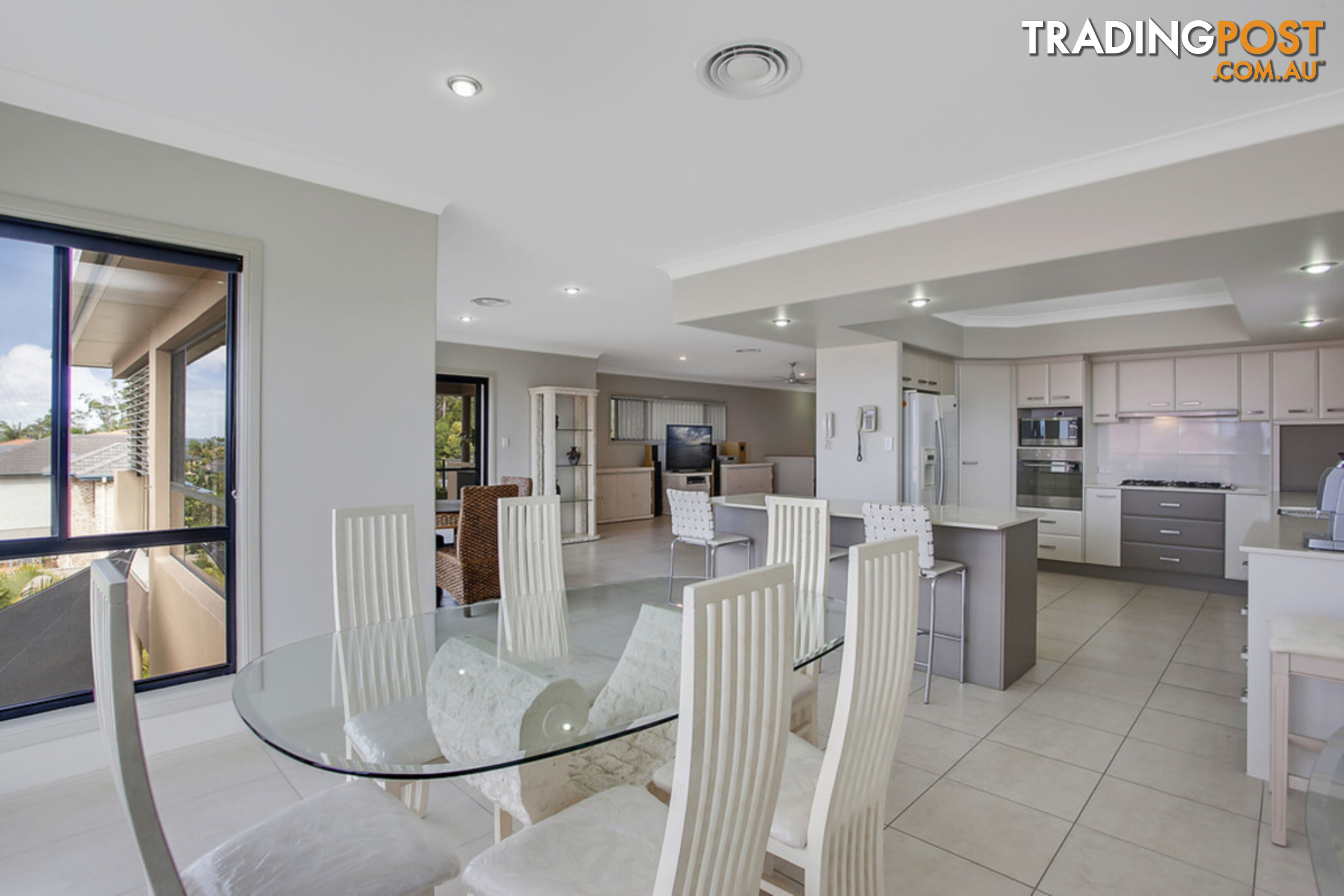 1 Chevron Rise HIGHLAND PARK QLD 4211