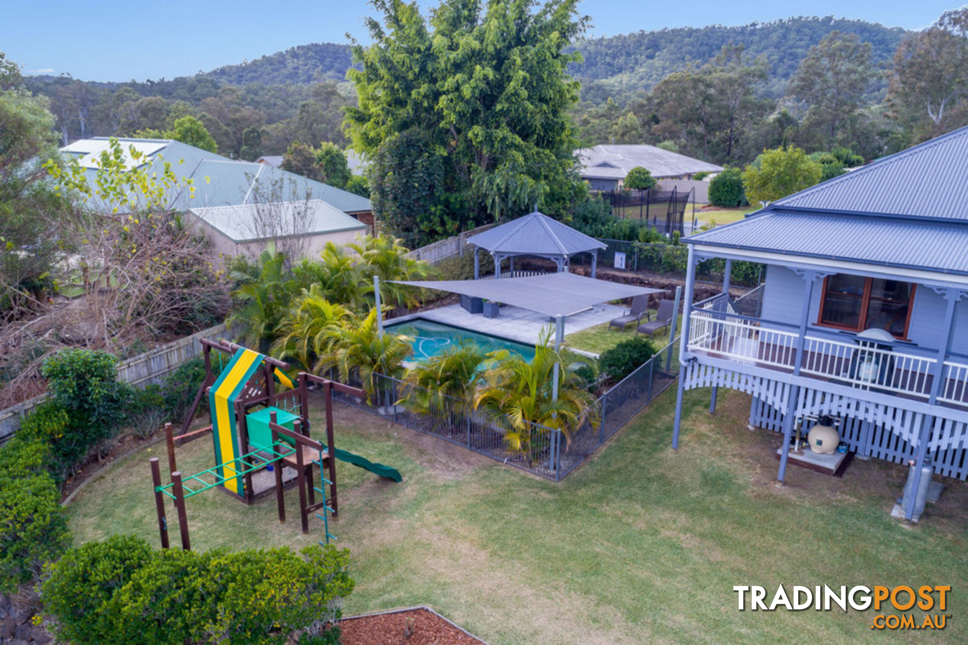 25 Mountain View Crest MOUNT NATHAN QLD 4211