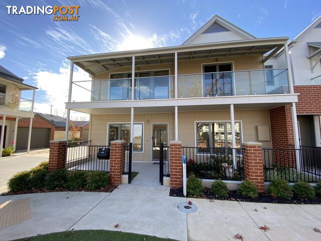 31 Elmwood Circuit WODONGA VIC 3690