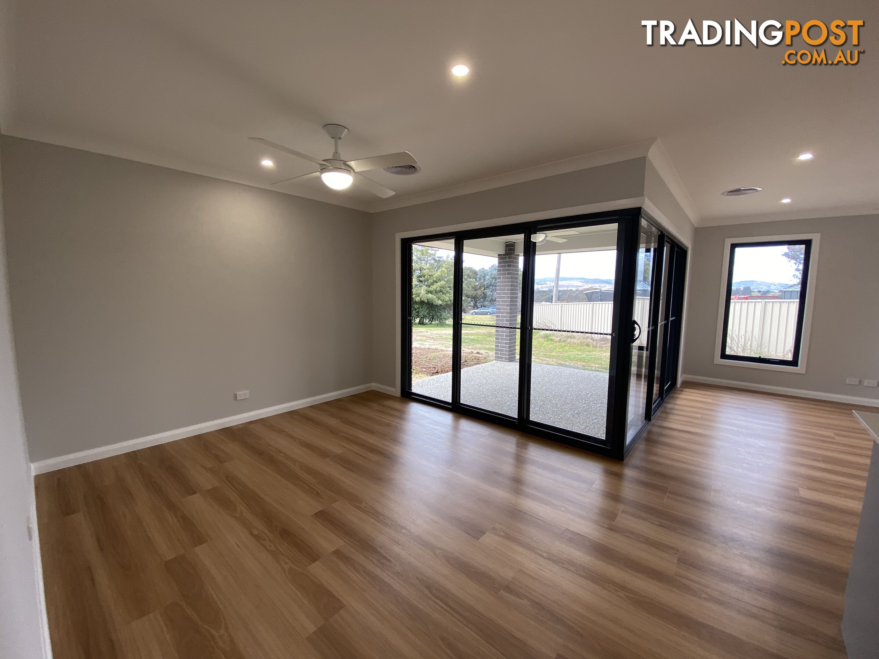 35 Zeil Circuit THURGOONA NSW 2640