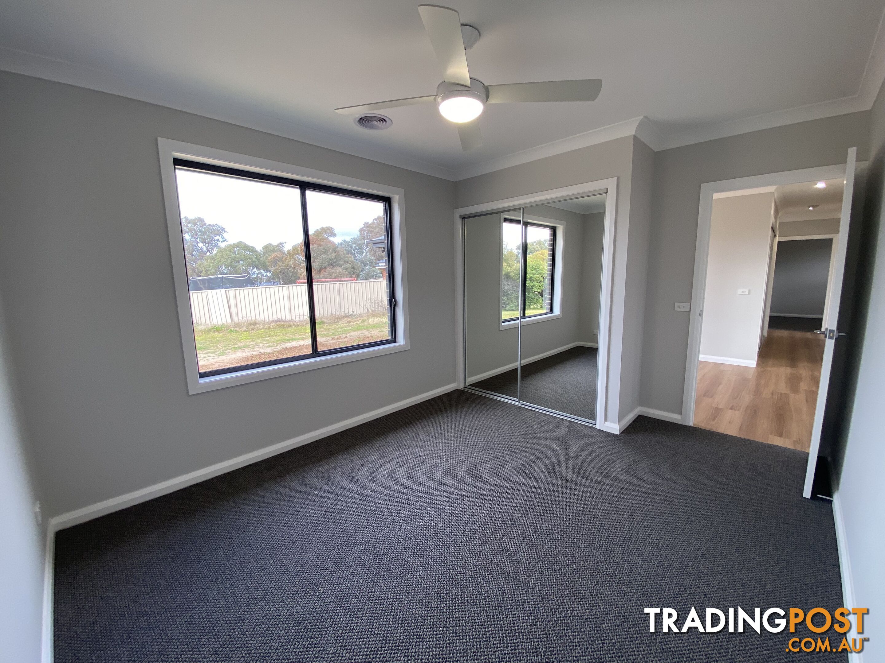 35 Zeil Circuit THURGOONA NSW 2640