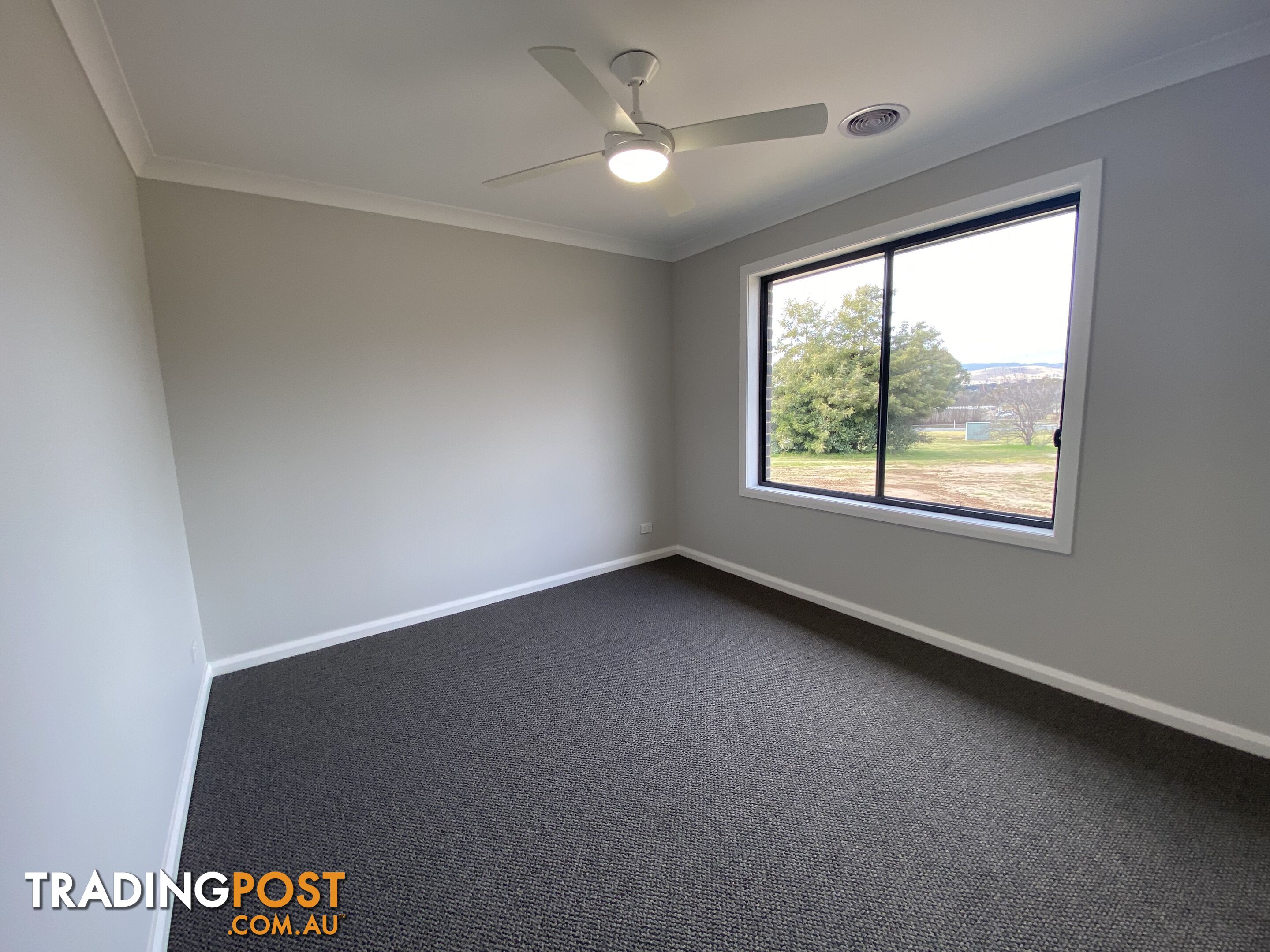 35 Zeil Circuit THURGOONA NSW 2640