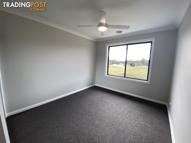 35 Zeil Circuit THURGOONA NSW 2640