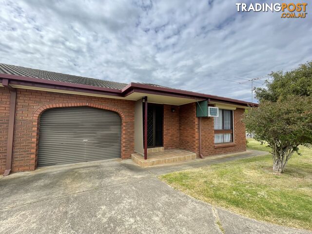 1 411 Ross Circuit LAVINGTON NSW 2641