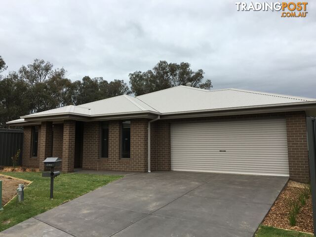 28 Weissel Court THURGOONA NSW 2640