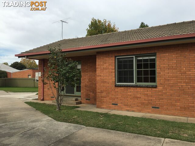 1 611 Olive Street ALBURY NSW 2640