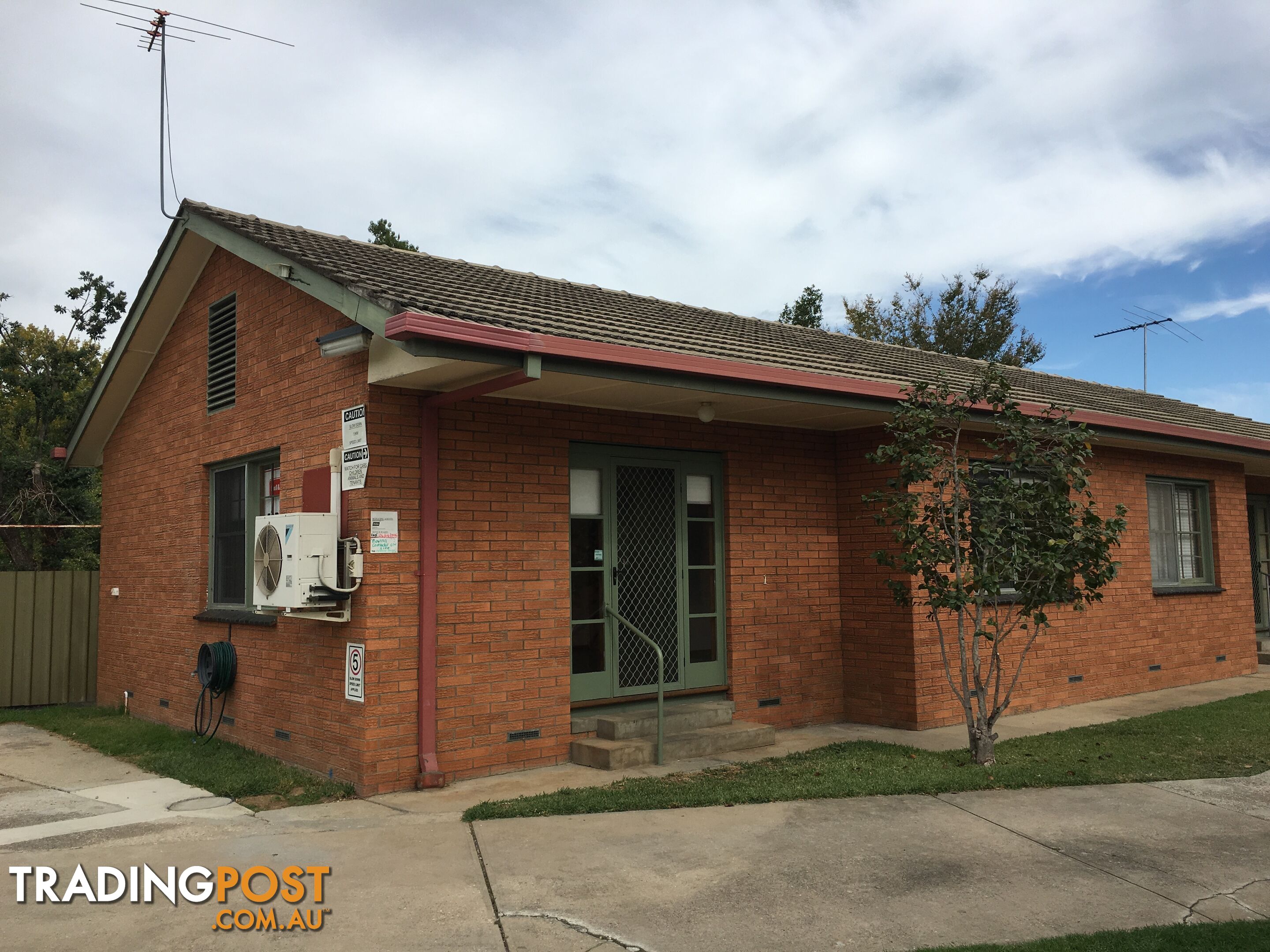 1 611 Olive Street ALBURY NSW 2640