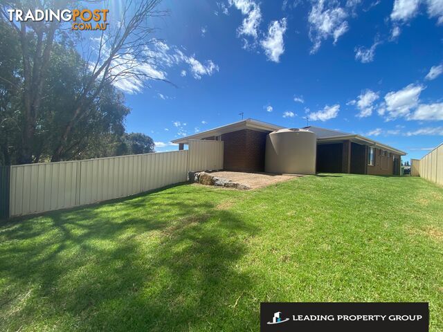 40a Royce Crescent LAVINGTON NSW 2641