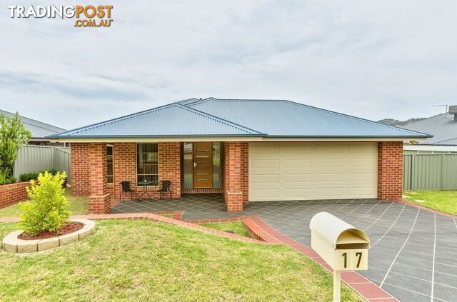 17 Friarbird Way THURGOONA NSW 2640