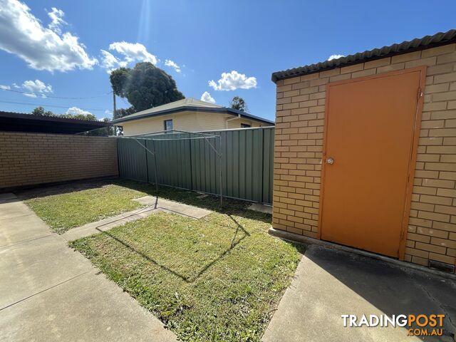 1 422 Kotthoff Street LAVINGTON NSW 2641