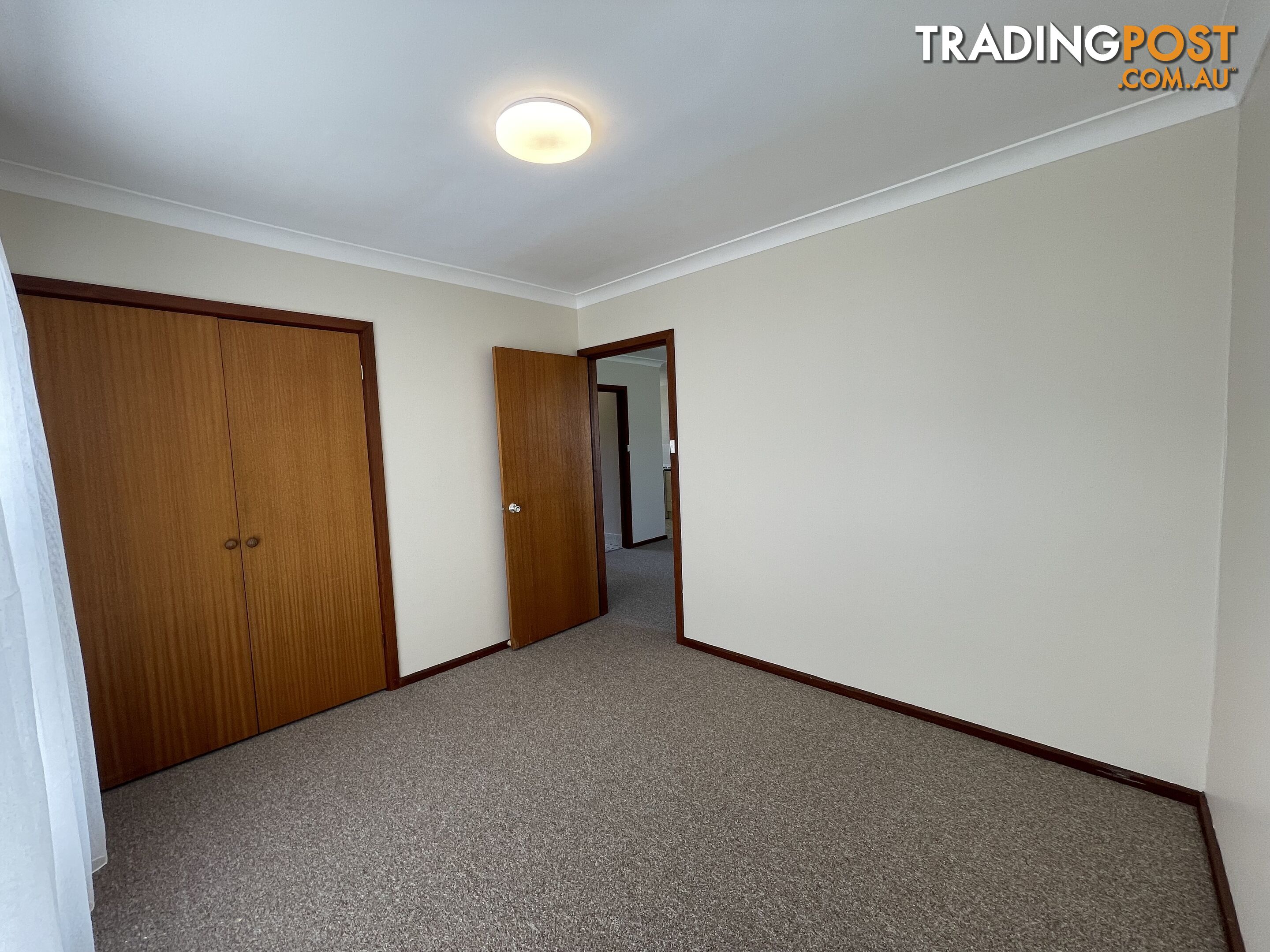 1 422 Kotthoff Street LAVINGTON NSW 2641