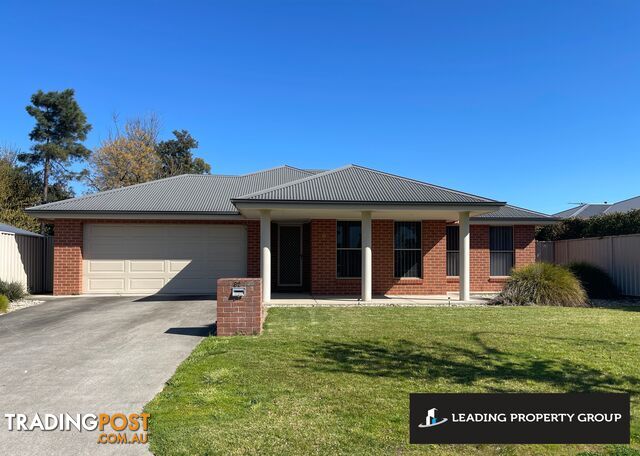 82 Cornwall Avenue LAVINGTON NSW 2641