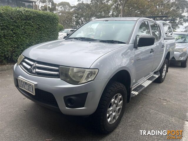 2012 MITSUBISHI TRITON GLX DUAL CAB MN MY12 UTILITY - photo 2 of 4