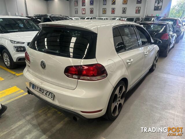 2013 VOLKSWAGEN GOLF GTI VI MY13 HATCHBACK - photo 4 of 4