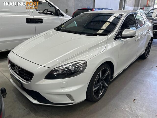 2014 VOLVO V40 T5 R-DESIGN M SERIES MY14 HATCHBACK - photo 2 of 4