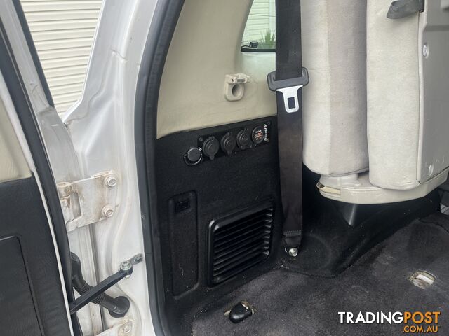 2012 Nissan Patrol ST SUV Automatic - photo 5 of 15