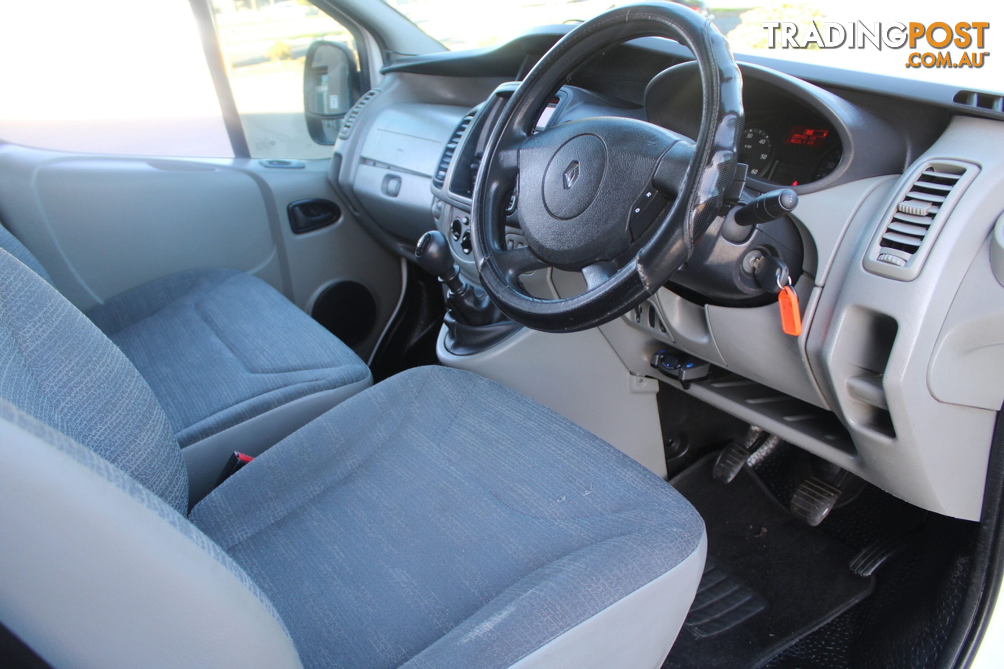 2014 RENAULT TRAFIC X83  VAN