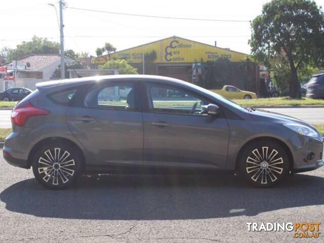 2013 FORD FOCUS AMBIENTE LW MK2 HATCH - photo 3 of 21