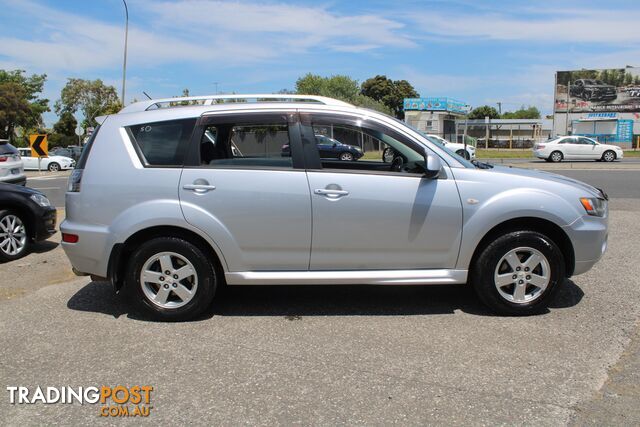 2011 MITSUBISHI OUTLANDER ZH  WAGON