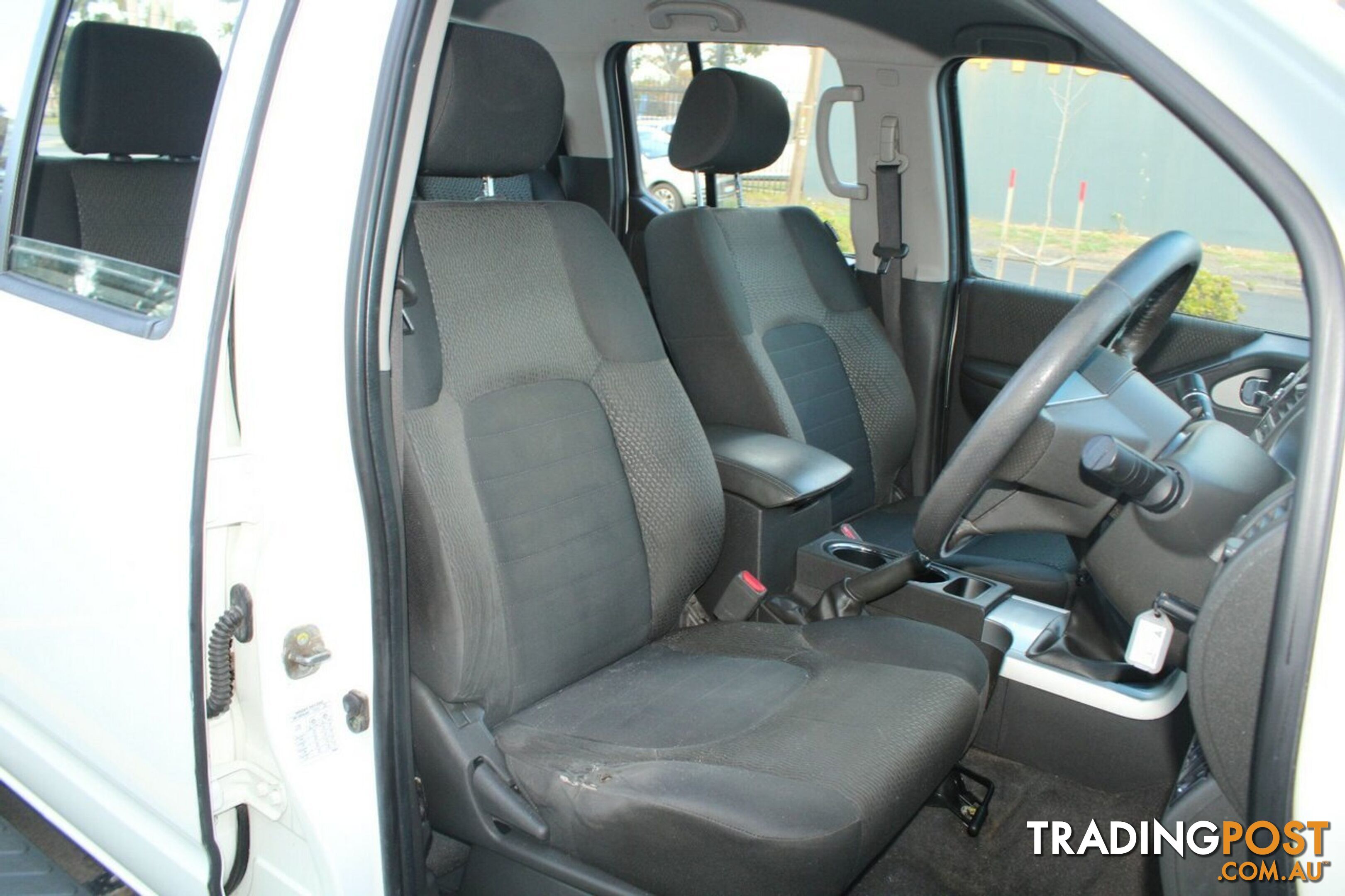 2013 NISSAN NAVARA D40  DUAL CAB PICK-UP