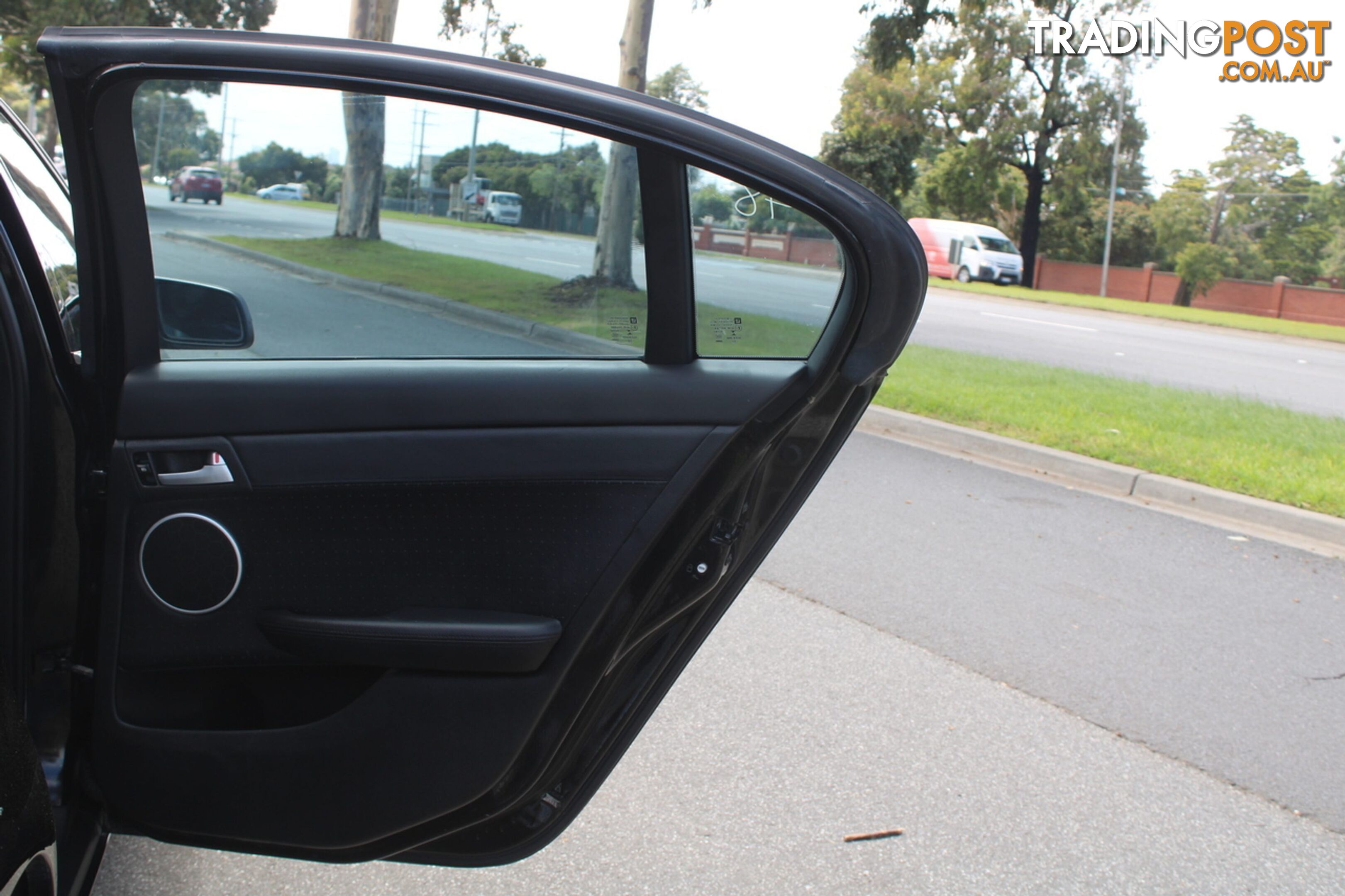 2012 HOLDEN CALAIS VE  SEDAN