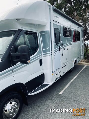 2020 Avida Esperance 50C-21 Auto ELWB B7932SL - photo 3 of 40