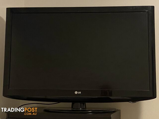 42” LG TV