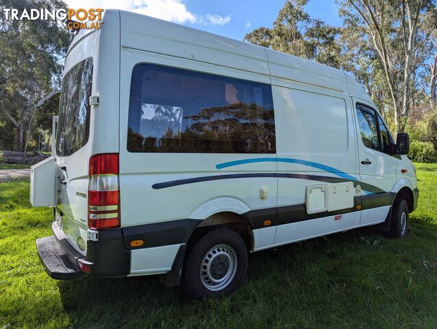 2014 4WD Mercedes Sprinter 319CDI (MWB, high roof)