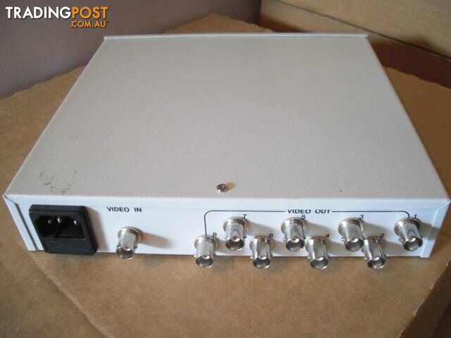 VIDEO DISTRIBUTION AMPLIFIER PICKUP OR POSTAGE 12.99