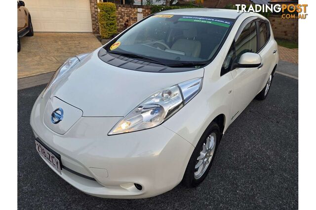 2014 NISSAN LEAF ZE0 HATCHBACK
