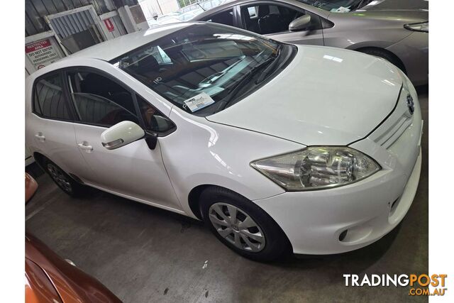 2011 TOYOTA COROLLA ASCENT ZRE152R HATCHBACK