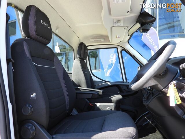 2023 Iveco Daily 50C18 - photo 2 of 33