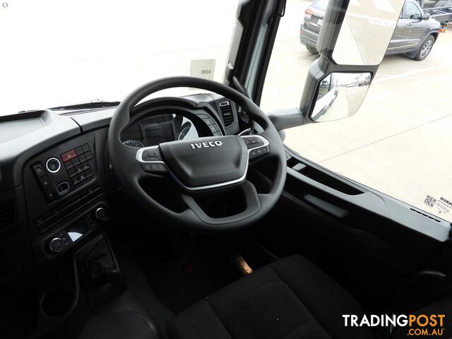 2023 Iveco S-Way AT460