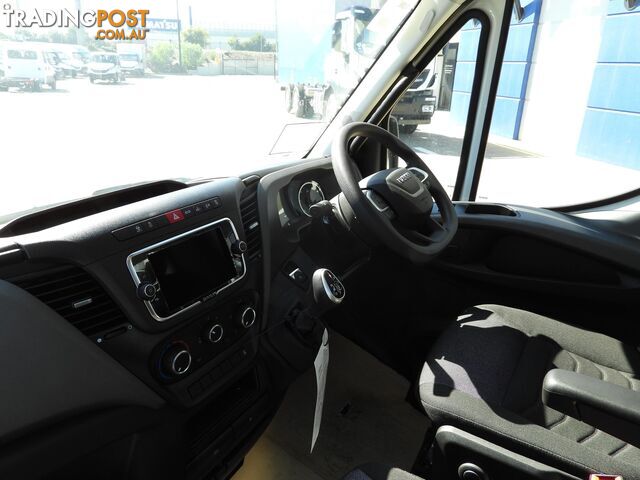 2022 Iveco Daily 45C18 Tradie Made - photo 3 of 28