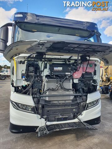2023 Iveco S-Way AS700