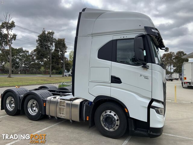 2023 Iveco S-Way AS700