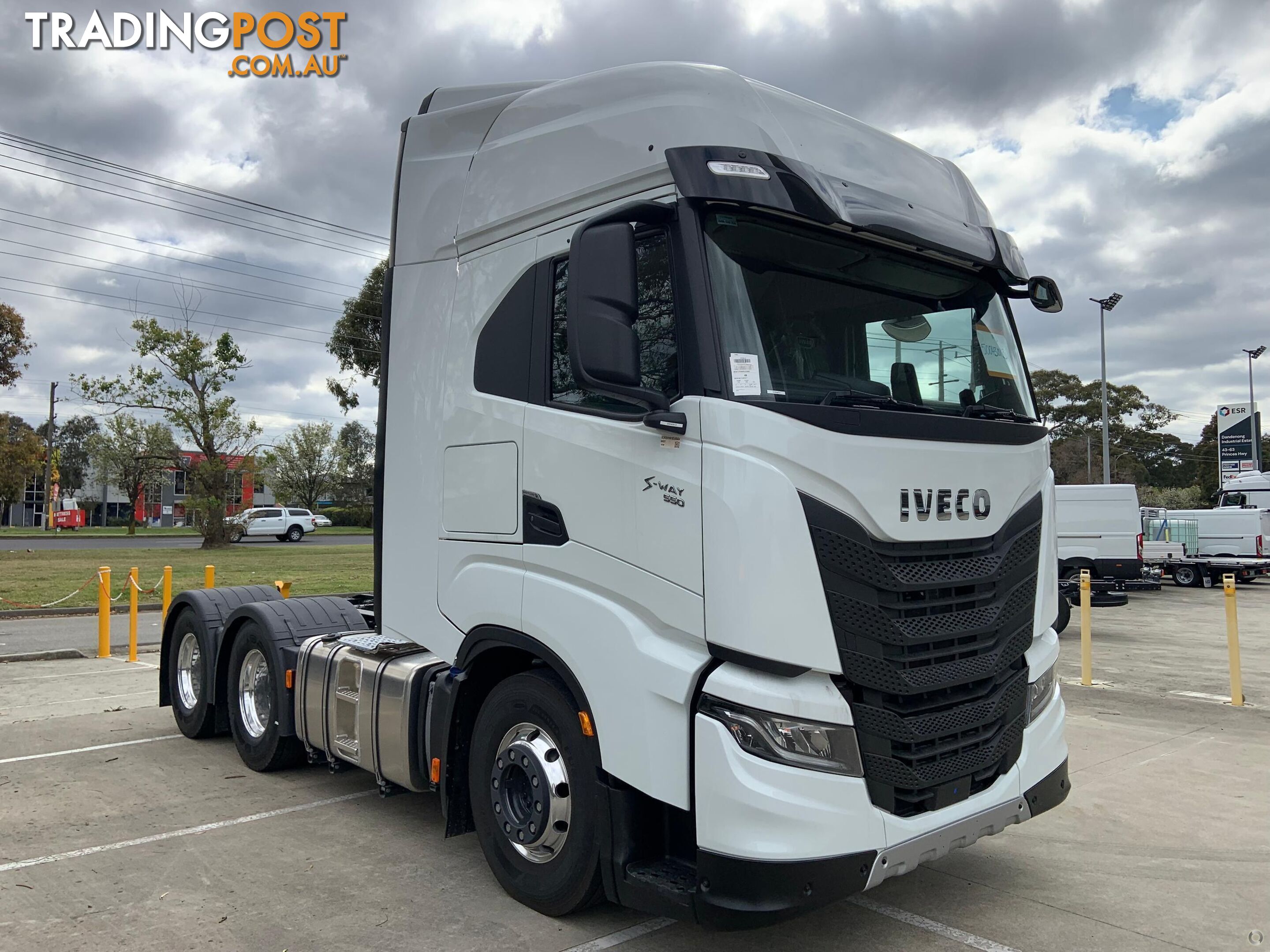 2023 Iveco S-Way AS700