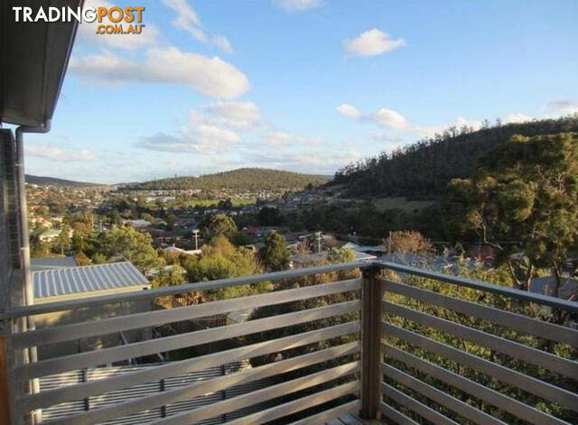 1/21 Bellemont Court GEILSTON BAY TAS 7015