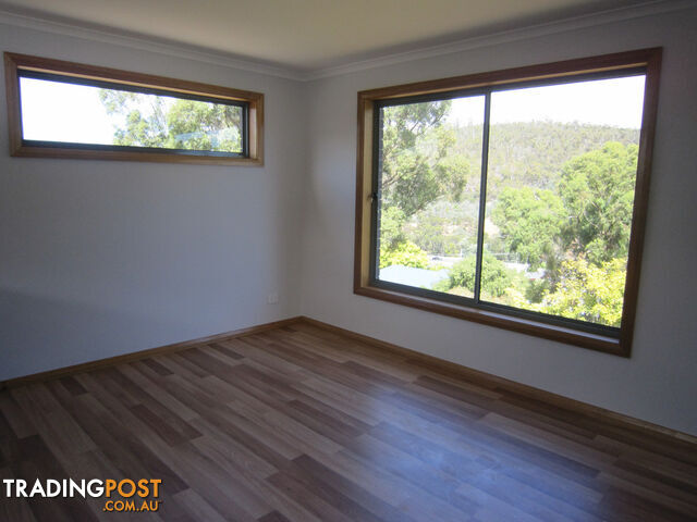 1/21 Bellemont Court GEILSTON BAY TAS 7015