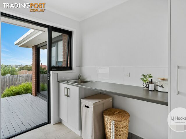 3 Chateau Place BLACKMANS BAY TAS 7052