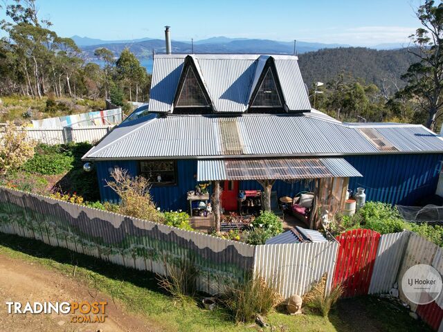 223 Scarrs Rd GARDEN ISLAND CREEK TAS 7112