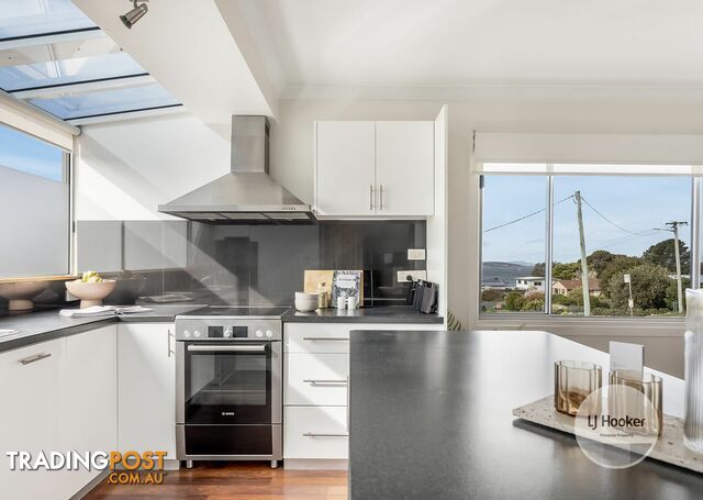 39 Garnett Street BLACKMANS BAY TAS 7052